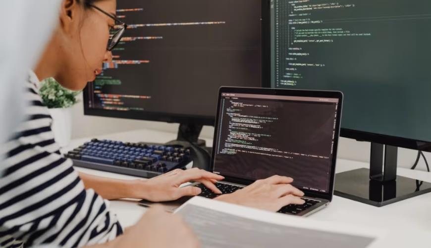嘉峪小程序开发公司：开源Python库与互操作性标准在开发中的关键作用